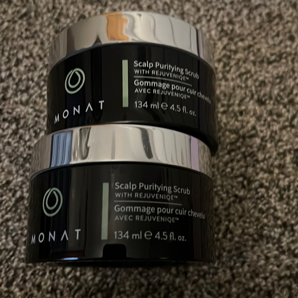 Monat scalp scrub 2 available